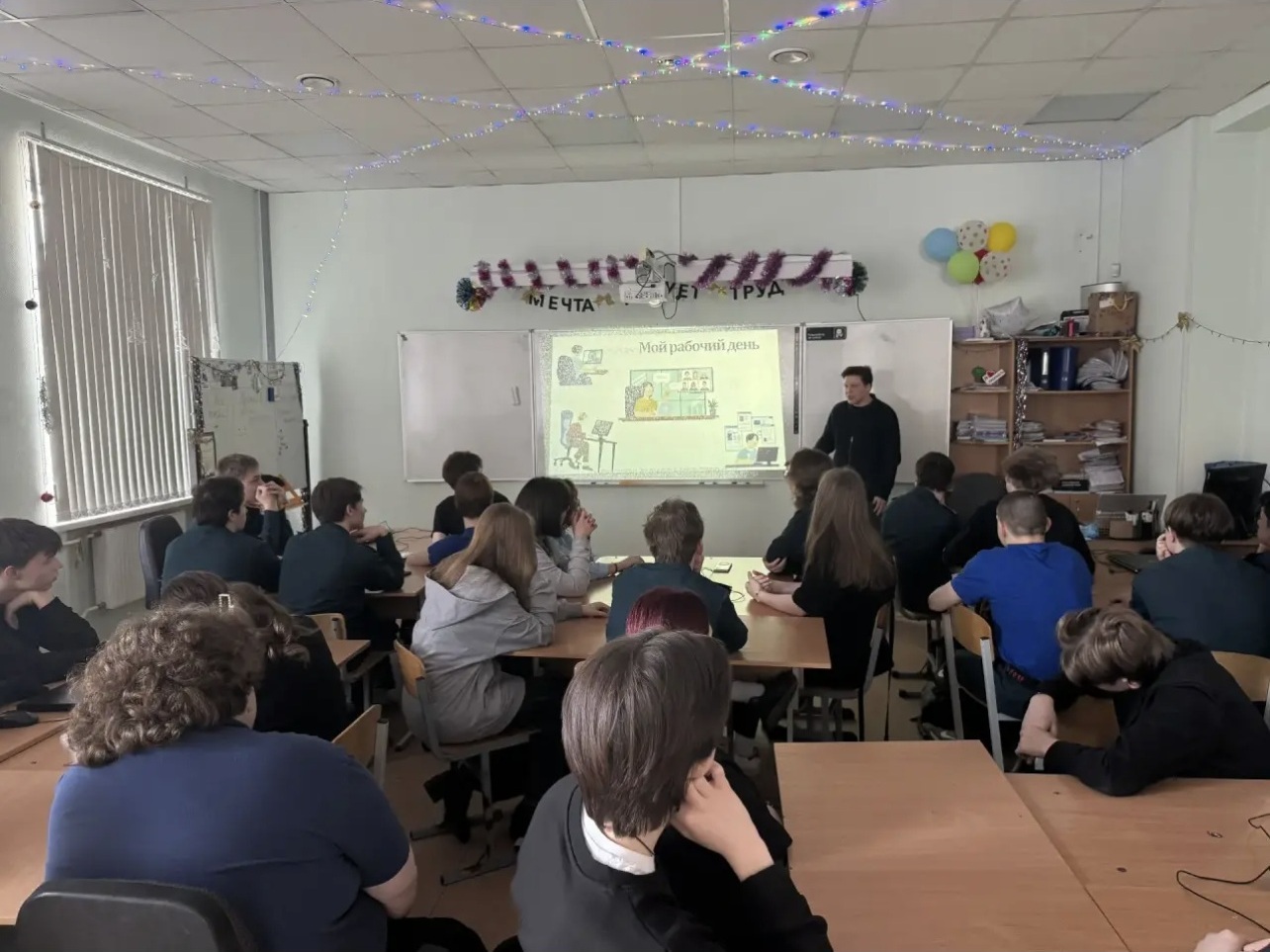 C8CBE409 5202 4F29 BA9E 0A2E07BEE33B