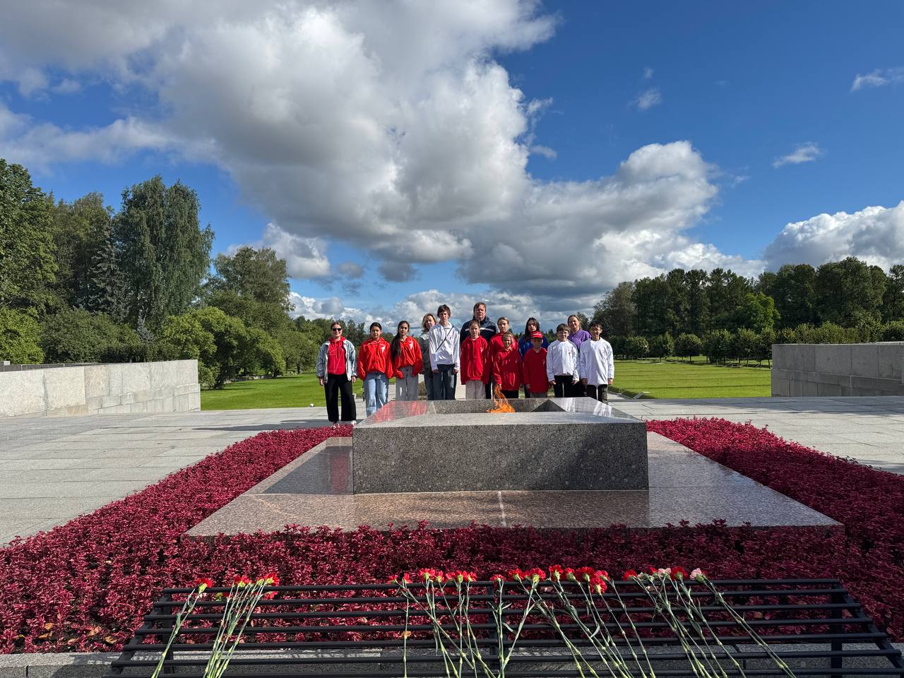  5271939547317531879 121 2